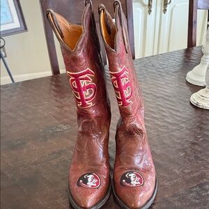 GameDay FSU boots embroidered with the Seminole head and FS cowboy Boots.
